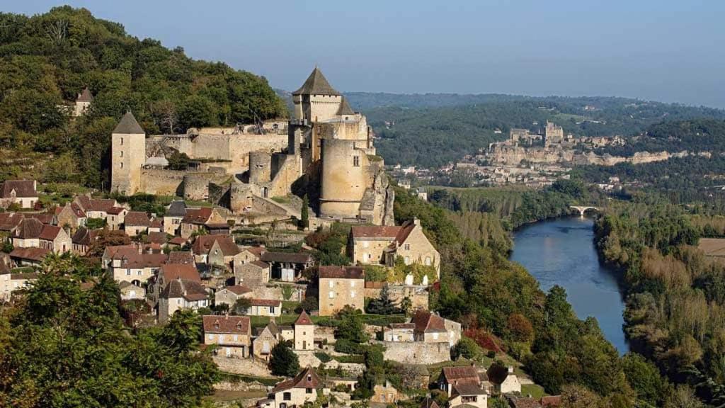 Petite Maison En Pierre Au Coeur Du Perigord Noir Proche De Sarlat Et Rocamadour Salignac Eyvigues Exterior photo
