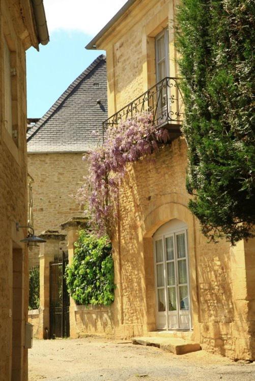 Petite Maison En Pierre Au Coeur Du Perigord Noir Proche De Sarlat Et Rocamadour Salignac Eyvigues Exterior photo